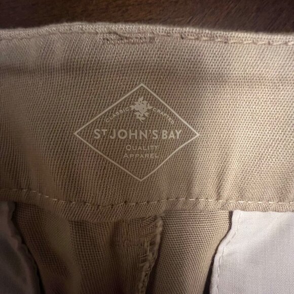 St. Johns Bay Womens Mid-Rise Capri Pants Beige Size 12‎ - Picture 7 of 10
